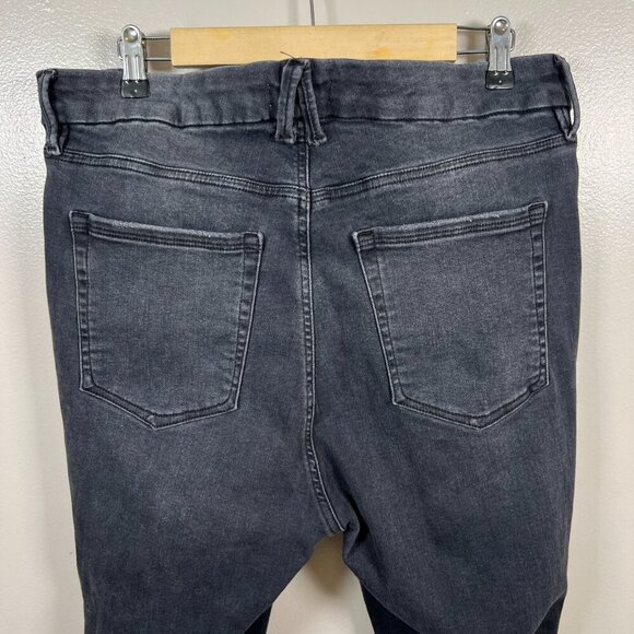 Good American Always Fits Good Legs Skinny Jeans Size 14-18 Black Distressed - Picture 8 of 10